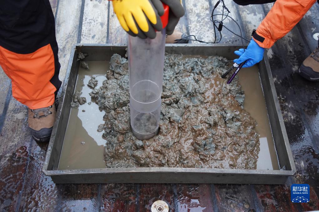 中國第13次北冰洋科學考察隊正式開始大洋科考作業(yè)(圖7) 中國第13次北冰洋科學考察隊正式開始大洋科考作業(yè)(圖7)