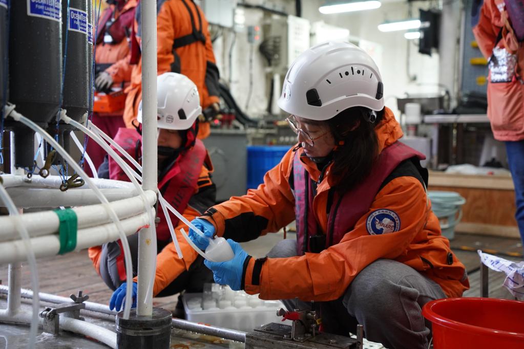 第13次北冰洋科考丨特寫:5.5小時的海上科考“作戰(zhàn)”(圖2) 第13次北冰洋科考丨特寫:5.5小時的海上科考“作戰(zhàn)”(圖2)