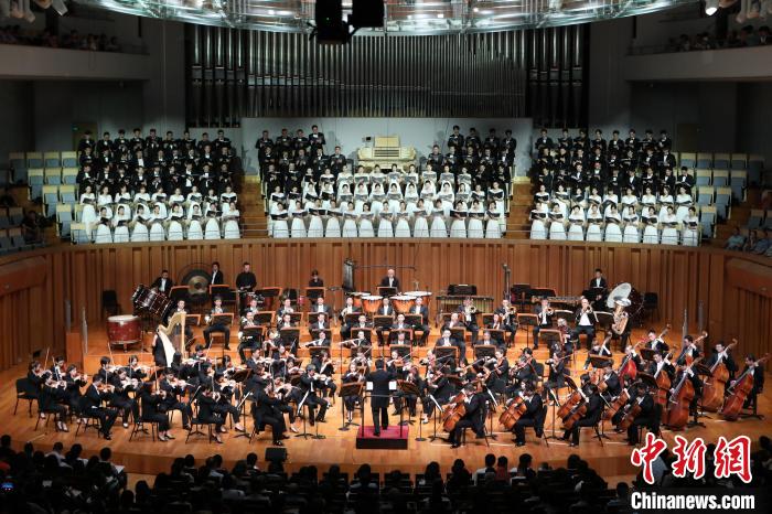 首次晉京演出，交響詩(shī)篇《長(zhǎng)城》奏響國(guó)家大劇院(圖1)