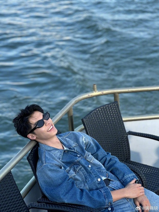 黃曉明許光漢程瀟林允沈夢(mèng)辰等同游布達(dá)佩斯(圖6) 黃曉明許光漢程瀟林允沈夢(mèng)辰等同游布達(dá)佩斯(圖6)