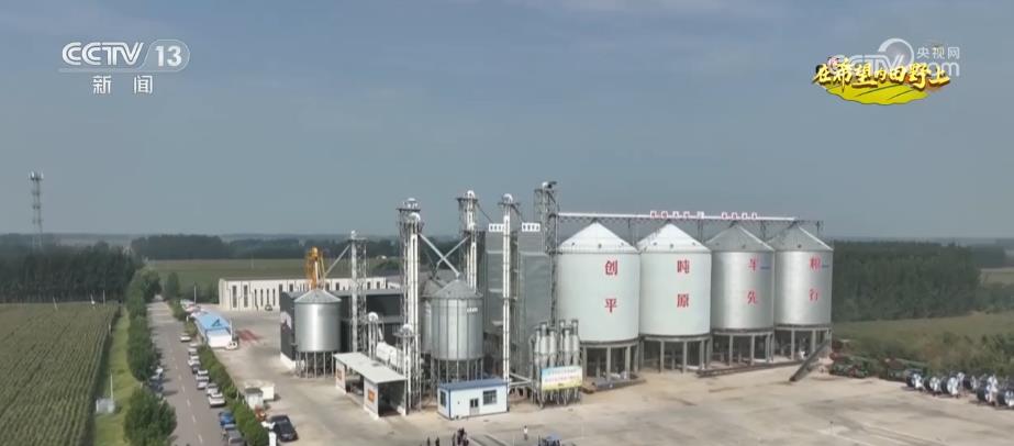 糧食主產(chǎn)區(qū)迎豐收 規(guī)?；?jīng)營 為好技術(shù)找到用武之地(圖5)