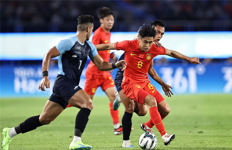 中國男足亞運隊5比1大勝印度隊 (圖1) 中國男足亞運隊5比1大勝印度隊 (圖1)