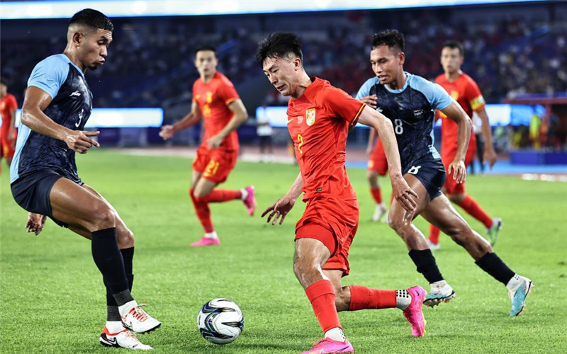 中國男足亞運隊5比1大勝印度隊 (圖3) 中國男足亞運隊5比1大勝印度隊 (圖3)