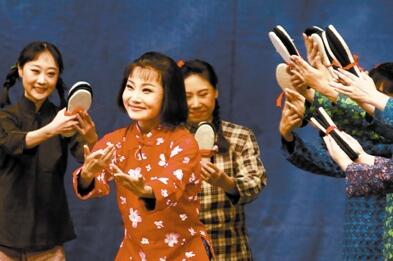 《劉胡蘭》《茶瓶計(jì)》展現(xiàn)青春氣息(圖1) 《劉胡蘭》《茶瓶計(jì)》展現(xiàn)青春氣息(圖1)