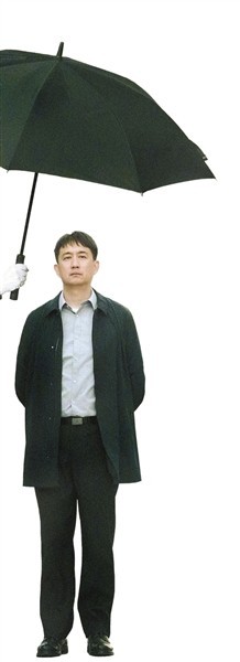 《不虛此行》:懸浮的人間煙火倔強(qiáng)的詩意表達(dá)(圖1) 《不虛此行》:懸浮的人間煙火倔強(qiáng)的詩意表達(dá)(圖1)