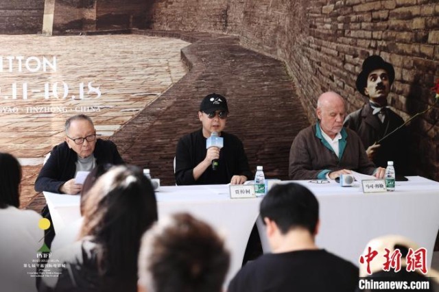 第七屆平遙國(guó)際電影展發(fā)布片單 賈樟柯細(xì)數(shù)亮點(diǎn)(圖1) 第七屆平遙國(guó)際電影展發(fā)布片單 賈樟柯細(xì)數(shù)亮點(diǎn)(圖1)