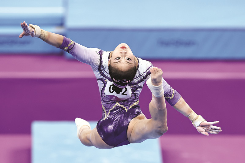 以黑馬之姿榮膺全能金牌——左彤:外表柔弱 內(nèi)心堅韌(圖1) 以黑馬之姿榮膺全能金牌——左彤:外表柔弱 內(nèi)心堅韌(圖1)