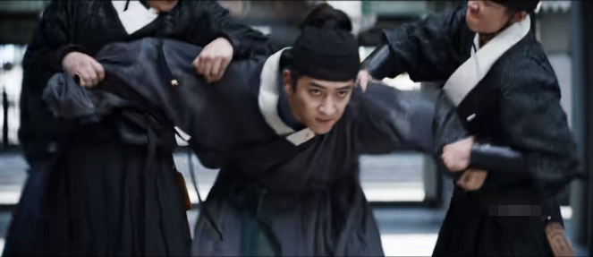 《山河之影》老戲骨和新生代對(duì)擂，張?jiān)讫埦又?，最后一位不得不?圖13)