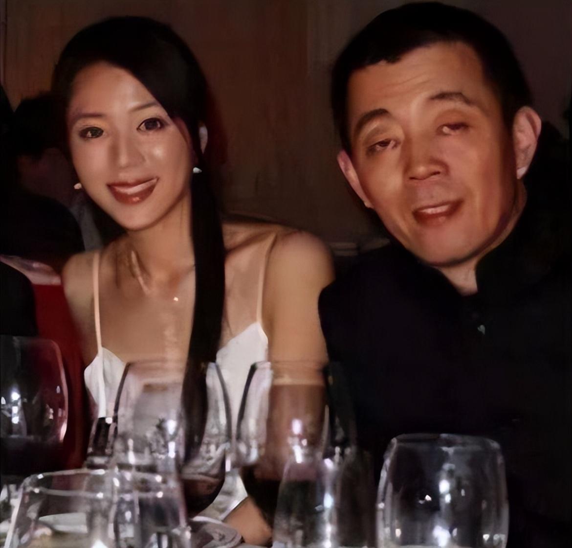 曝蔣雯麗包養(yǎng)2名男大學(xué)生，為他們買了房，其與顧長衛(wèi)婚姻引熱議(圖8)