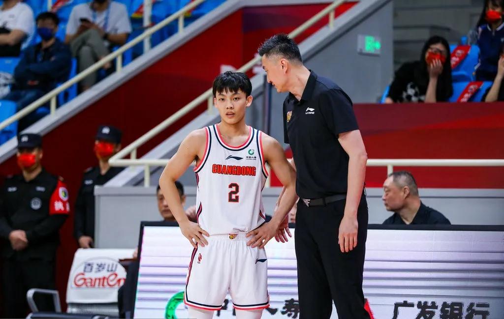 藏不住了！廣東隊喜獲新金主，朱芳雨悶聲發(fā)大財，三外援劍指12冠(圖3)