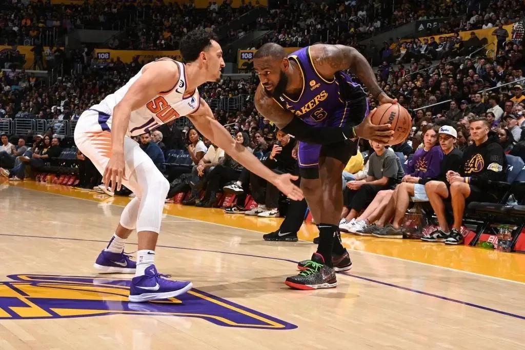 輕取殘陣太陽湖人升第七，持續(xù)記錄更新老詹生涯常規(guī)賽數(shù)據(jù)排名(圖2)