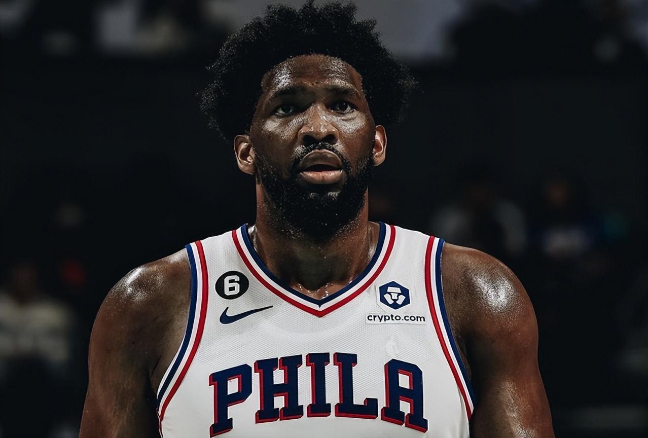 完美收官，火箭助力恩比德獲MVP，一夫當(dāng)關(guān)誰(shuí)還說(shuō)格林不是基石(圖2)