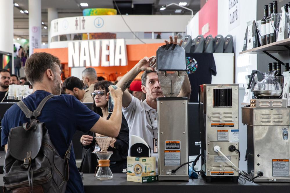 新研究:嗅覺(jué)會(huì)影響人類對(duì)顏色的感知(圖1) 新研究:嗅覺(jué)會(huì)影響人類對(duì)顏色的感知(圖1)