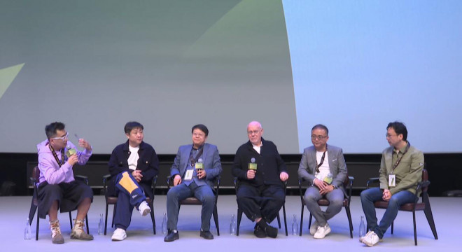 平遙舉行“有關(guān)卓別林”活動(dòng) 喬杉談大師作品影響(圖1) 平遙舉行“有關(guān)卓別林”活動(dòng) 喬杉談大師作品影響(圖1)