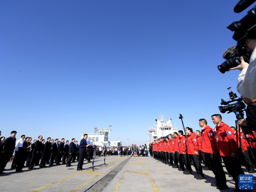 中國(guó)第40次南極科考隊(duì)出征 將建設(shè)新科考站(圖2) 中國(guó)第40次南極科考隊(duì)出征 將建設(shè)新科考站(圖2)