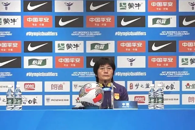 中國(guó)女足不敵朝鮮隊(duì) 水慶霞:輸球意味著什么 大家都知道(圖1) 中國(guó)女足不敵朝鮮隊(duì) 水慶霞:輸球意味著什么 大家都知道