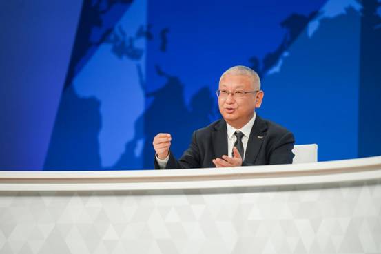 隆基綠能李振國出席2023 APEC工商領(lǐng)導(dǎo)人峰會：制造清潔能源促進能源公平(圖1)