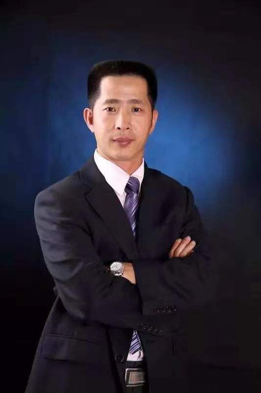 2023年度新時(shí)代行業(yè)楷模杰出先鋒人物—朱丹蓬(圖1) 朱3.jpg