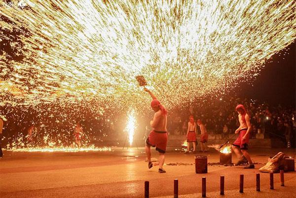 2024隋唐洛陽(yáng)城遺址植物園打鐵花表演時(shí)間