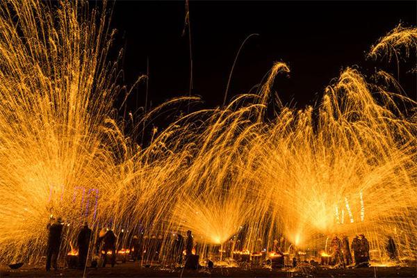 西安打鐵花在哪里看2024 西安打鐵花在哪里看2024