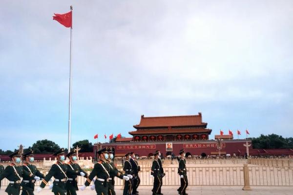 北京看升旗提前多久到 北京看升旗提前多久到