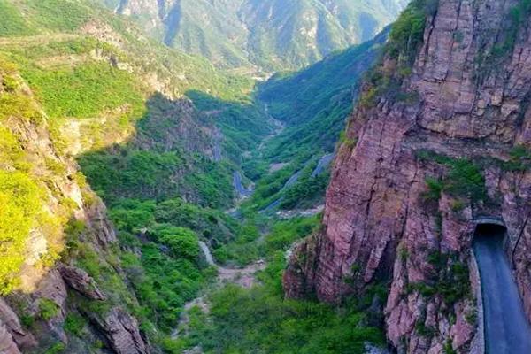 新鄉(xiāng)八里溝景區(qū)一日游攻略 新鄉(xiāng)八里溝景區(qū)一日游攻略