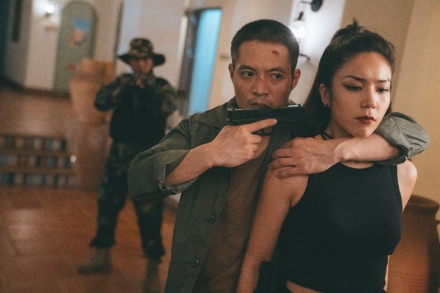 安志杰主演電影《裂戰(zhàn)》3月6日上線 鐵血拳腳 守護(hù)生機(jī)(圖4) 安志杰主演電影《裂戰(zhàn)》3月6日上線 鐵血拳腳 守護(hù)生機(jī)(圖4)