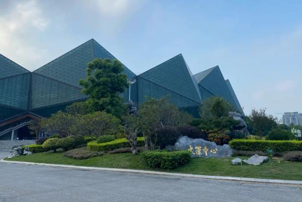 劉德華深圳演唱會2024時間+門票 劉德華深圳演唱會2024時間+門票