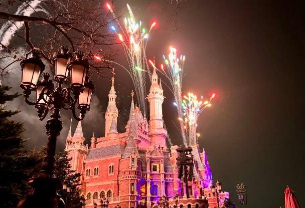 上海迪士尼煙花最佳觀賞地點 上海迪士尼煙花最佳觀賞地點