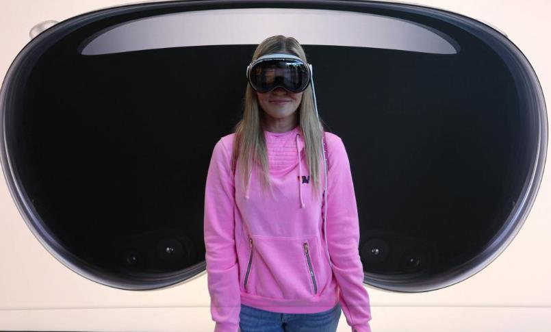 visionOS程式碼新增12種語言 蘋果Vision Pro將很快在更多國家上市(圖1) visionOS程式碼新增12種語言 蘋果Vision Pro將很快在更多國家上市(圖1)