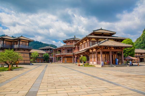 2024都勻秦漢影視城門票優(yōu)惠政策 2024都勻秦漢影視城門票優(yōu)惠政策