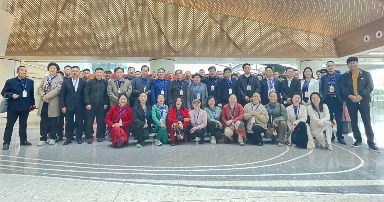 浙江國(guó)醫(yī)堂控股集團(tuán)|3.17國(guó)醫(yī)節(jié)暨健康中國(guó)共同富裕專項(xiàng)推廣會(huì)圓滿閉幕(圖8) 2024_03_17_11_36_IMG_5035555