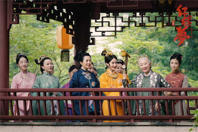 《紅樓夢之金玉良緣》導(dǎo)演胡玫回應(yīng)電影片名爭議