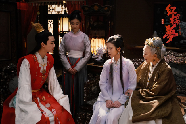 《紅樓夢(mèng)之金玉良緣》曝預(yù)告 揭示元妃省親等情節(jié)(圖1) 《紅樓夢(mèng)之金玉良緣》曝預(yù)告 揭示元妃省親等情節(jié)(圖1)