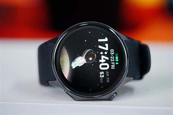 OPPO第一款圓表！OPPO Watch X星夜飛行版圖賞