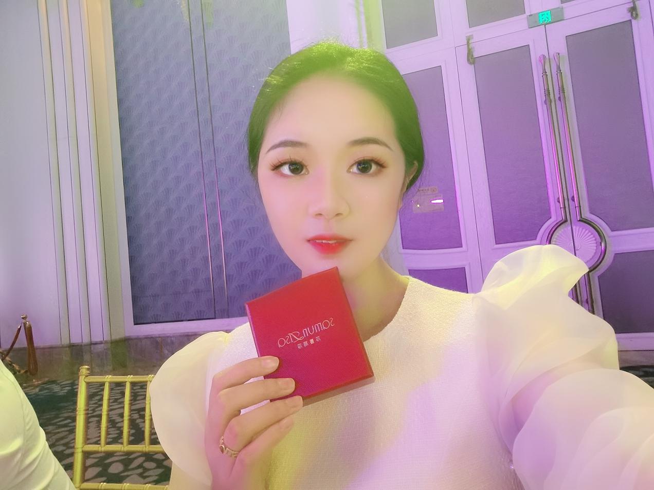 莎蔓莉莎無(wú)錫員工周海梅：迎接屬于我的美麗未來(lái)！(圖3)