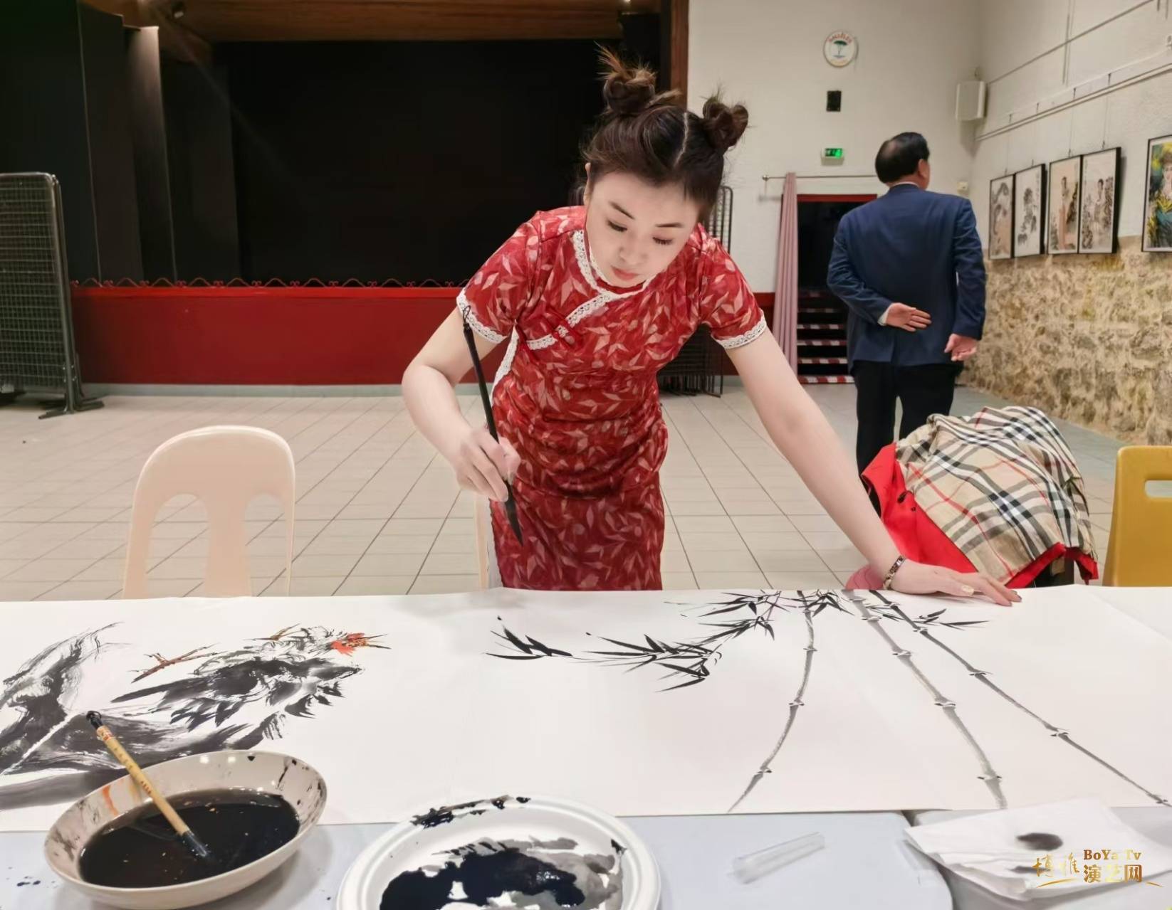 中法建交60周年｜中歐藝術對話特展，中國青年畫家楊梓作品被收藏(圖7)