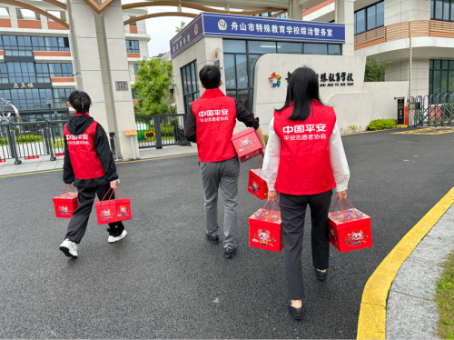 舟山平安產(chǎn)險:開展六一公益活動用心陪伴特殊兒童(圖1) 665d6c2b4aeb3