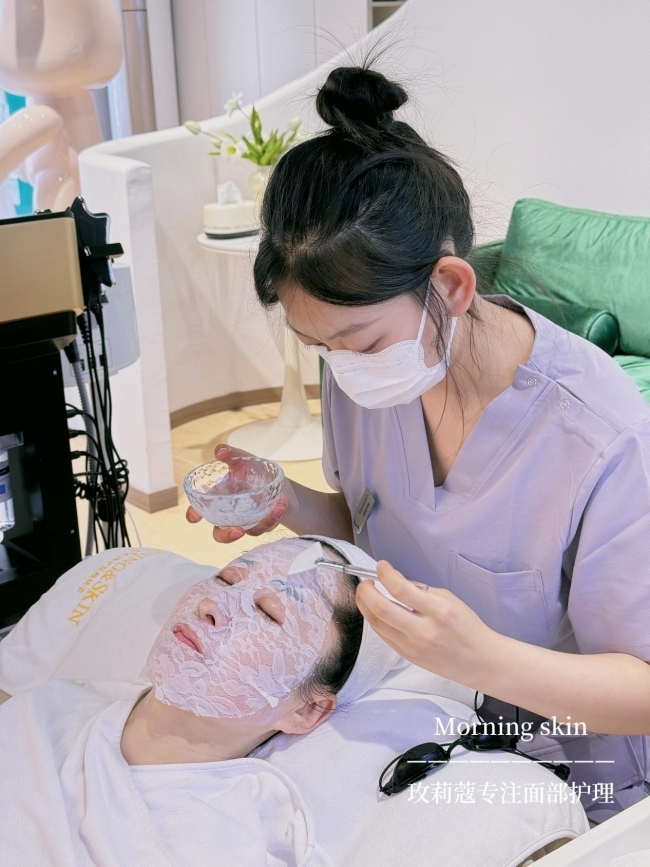 玫莉蔻十二載的熱愛與追求，展現(xiàn)了玫瑰護(hù)膚的絢爛之美(圖7)