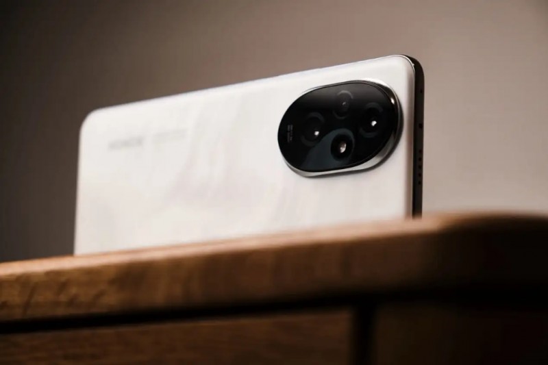 榮耀200值得買嗎 看完優(yōu)勢再做打算(圖1)