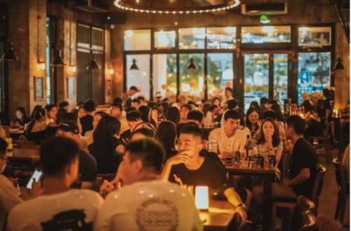 itc專業(yè)擴(kuò)聲系統(tǒng)實(shí)力進(jìn)駐「廈門COMMUNE餐酒吧」，暢享沉浸式live！(圖2)