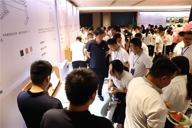 與時俱進(jìn) 砥礪前行—2024光明園迪代理商峰會圓滿召開(圖5) 與時俱進(jìn) 砥礪前行—2024光明園迪代理商峰會圓滿召開(圖5)