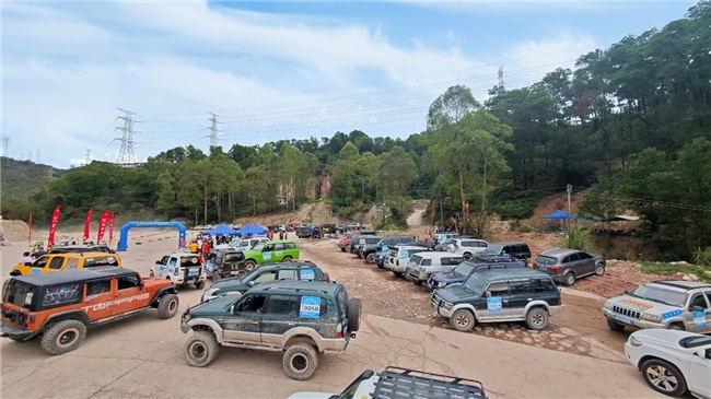 萬力安全輪胎攜鉆石車胎助力2024南方GDCC汽車嘉年華(圖4) 萬力安全輪胎攜鉆石車胎助力2024南方GDCC汽車嘉年華(圖4)