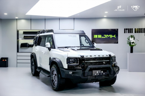 捷途旅行者銀龍之翼上市 “方盒子”SUV的新標(biāo)桿！(圖3)