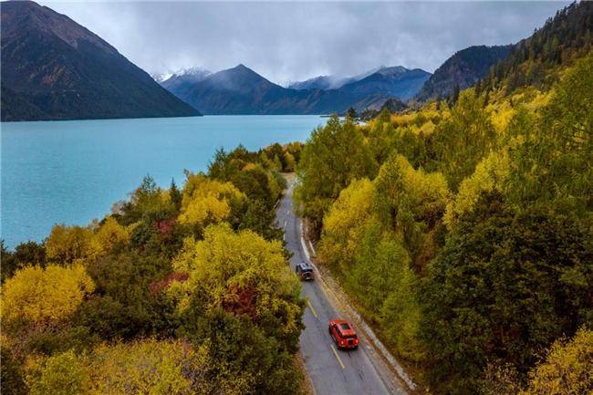 月銷10887輛，捷途旅行者穩(wěn)坐燃油“方盒子”SUV銷量榜首！(圖2)