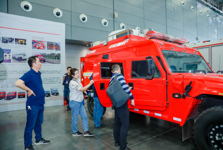 2024中國汽車工程學(xué)會(huì)越野車技術(shù)分會(huì)第十六屆學(xué)術(shù)年會(huì)暨特種車輛大會(huì)盛啟長沙(圖10) 2024中國汽車工程學(xué)會(huì)越野車技術(shù)分會(huì)第十六屆學(xué)術(shù)年會(huì)暨特種車輛大會(huì)盛啟長沙(圖10)