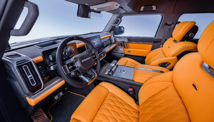 羅倫士M800星際戰(zhàn)車 巡禮摩登都市，開啟豪華出行(圖2)