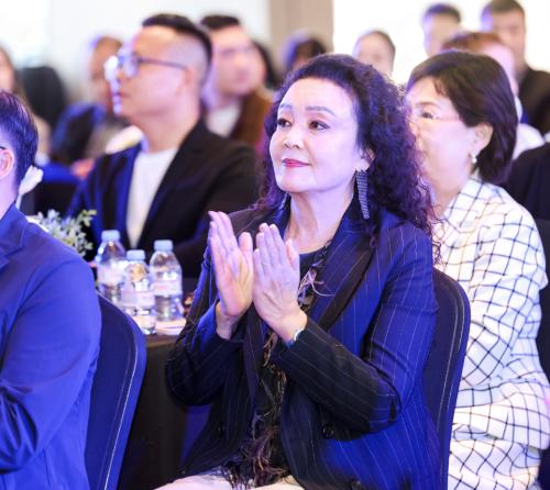 法國崔佧新品發(fā)布儀式在上海的公主號(hào)游輪上拉開帷幕(圖2) 法國崔佧新品發(fā)布儀式在上海的公主號(hào)游輪上拉開帷幕(圖2)