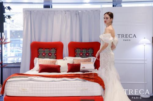 法國崔佧新品發(fā)布儀式在上海的公主號(hào)游輪上拉開帷幕(圖9) 法國崔佧新品發(fā)布儀式在上海的公主號(hào)游輪上拉開帷幕(圖9)