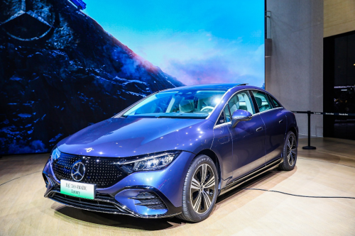 品牌LOGO煥新后首次亮相大型車展， “科技北汽”實(shí)力再躍升(圖7)